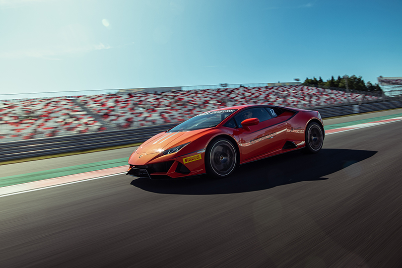 Lamborghini Huracan Evo — dynamic launch at Moscow Raceway