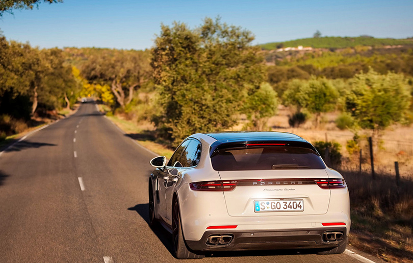 Авто с Яном Коомансом: Porsche Panamera Sport Turismo