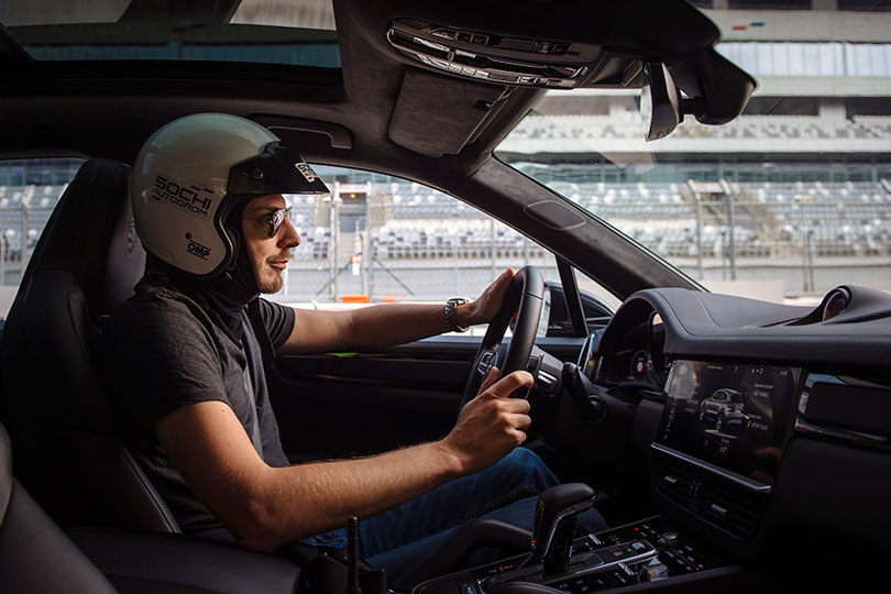 Cars with Jan Coomans. Porsche World Roadshow at Sochi Autodrome: speed dating