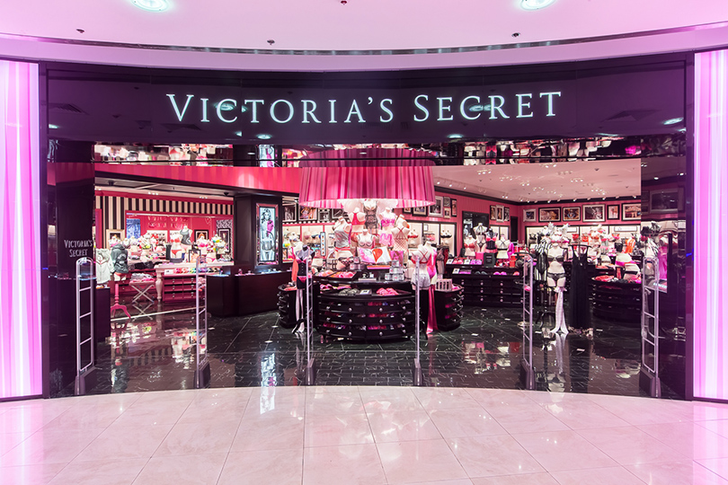 Style Notes: секреты Victoria’s Secret. Как превратить бренд в культурный феномен? Бутик Victoria’s Secret. ТРЦ «Европейский», пл. Киевского вокзала, 2